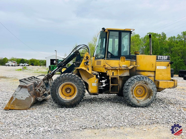 1995-caterpillar-it28f-image-2