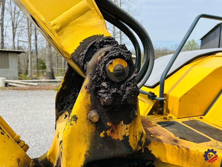 2008-komatsu-pc78mr-6-image-32