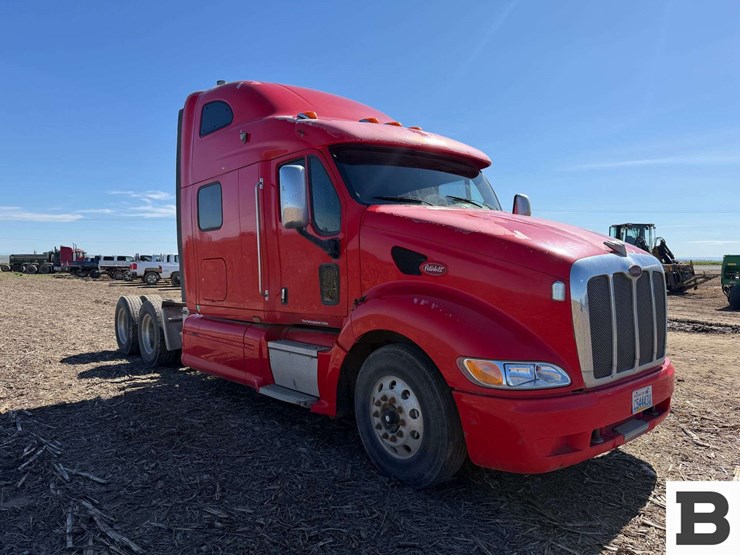 2008-peterbilt-387-image-7