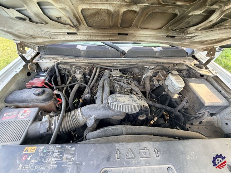 2012-chevrolet-silverado-2500hd-image-55