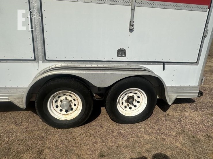 voltage-regulator-power-controls-enclosed-trailer-image-11