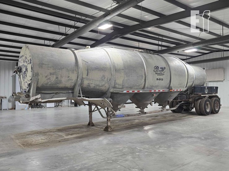 1974-1974-38-foot-tank-trailer-6238-image-1