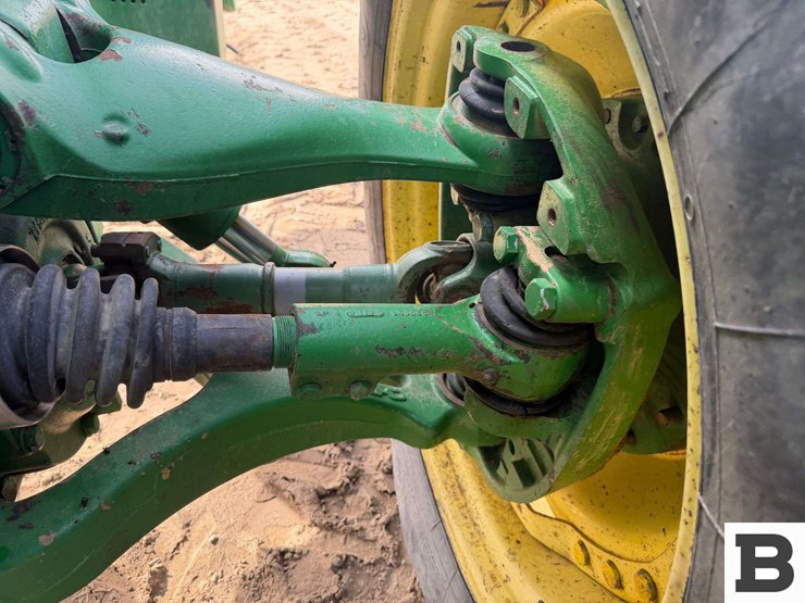 2014-john-deere-8295r-image-44