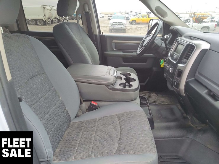 2017-dodge-2500-image-17