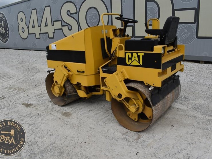1999-caterpillar-cb-224c-image-5