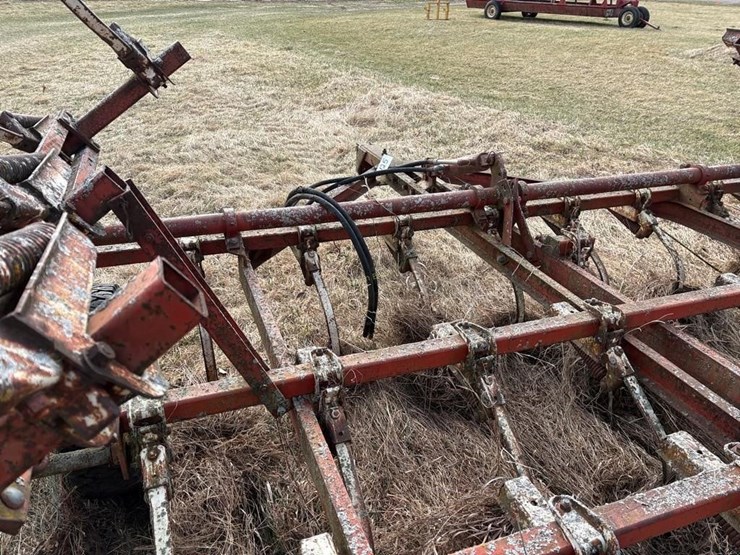 international-19'-field-cultivator-image-6