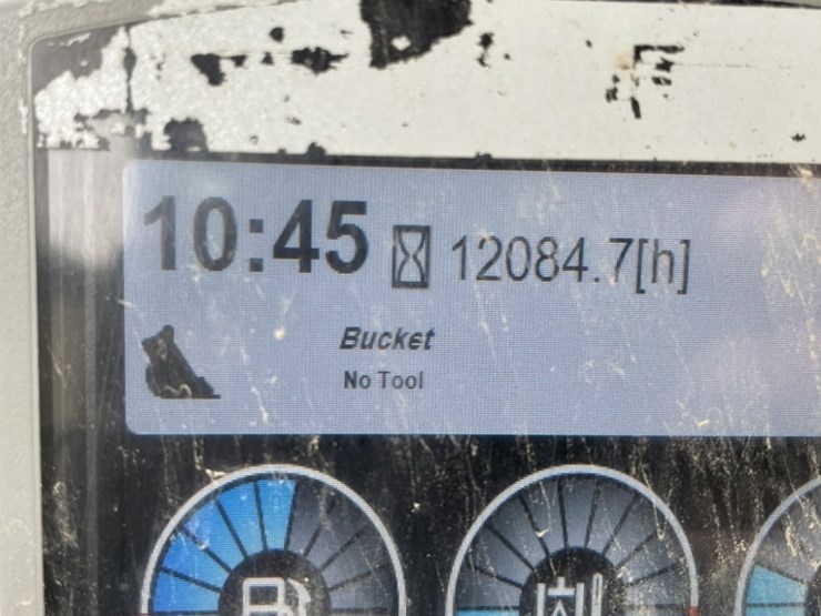 2013-caterpillar-320e-image-37