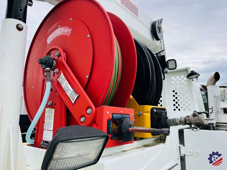 2015-international-durastar-4300-image-56