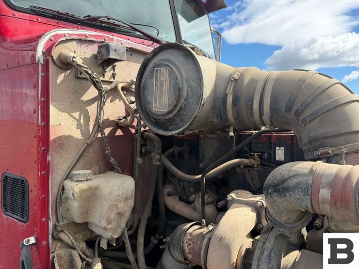 1995-peterbilt-378-image-37