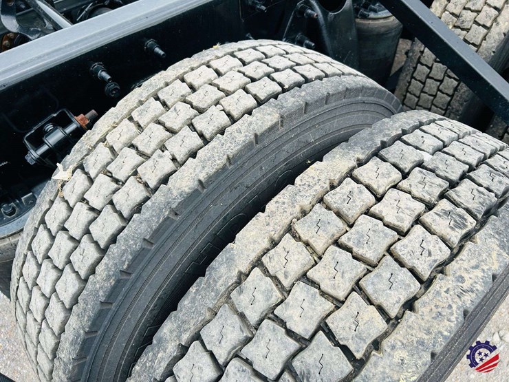 2024-international-lt62f-t/a-truck-tractor-image-44