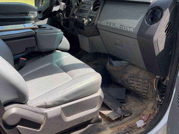 2016-ford-f350-image-15