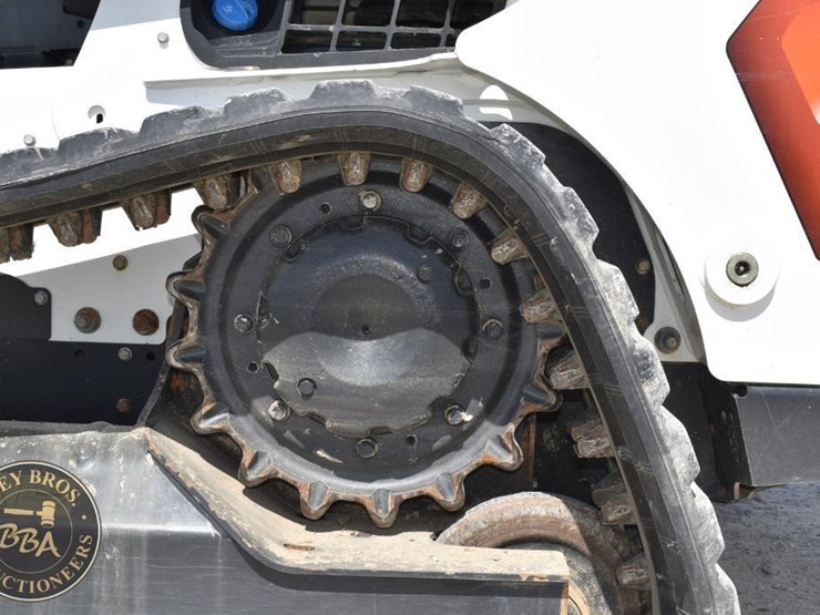 2023-bobcat-t770-image-20