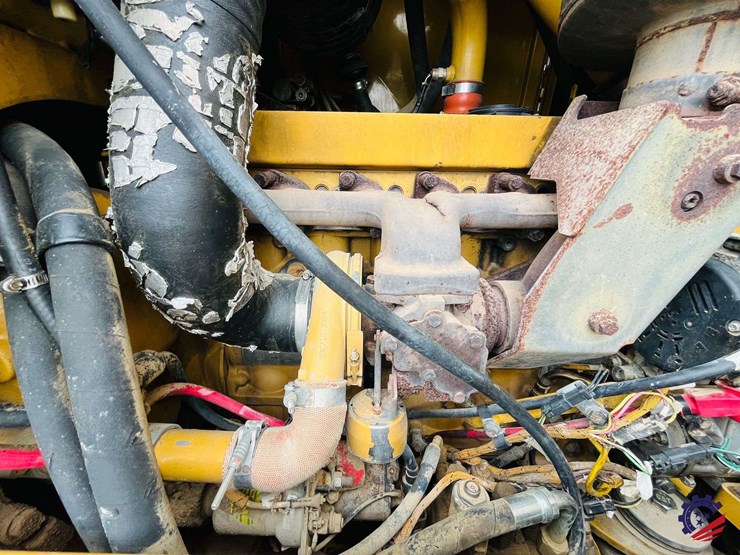 2010-caterpillar-120m-image-117