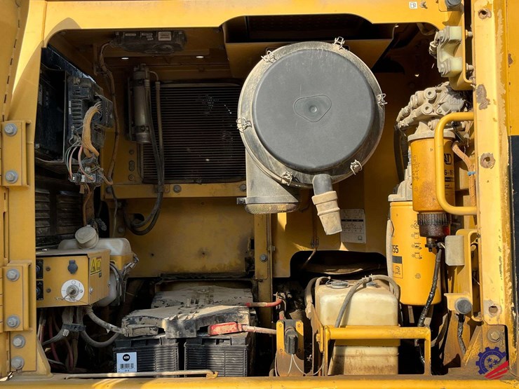 2010-caterpillar-345dl-image-34