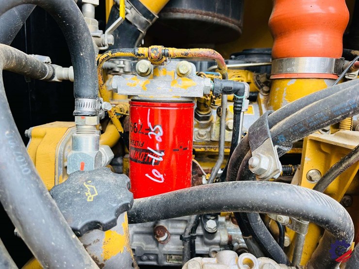 2010-caterpillar-120m-image-112