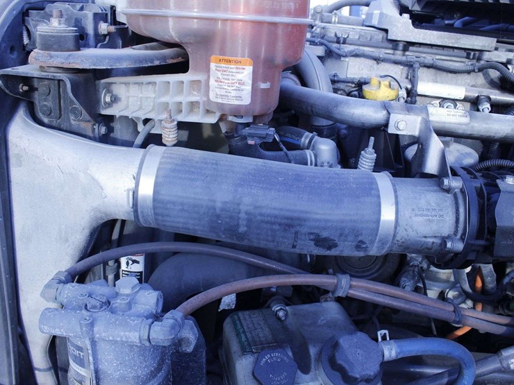 2018-freightliner-cascadia-126-image-32