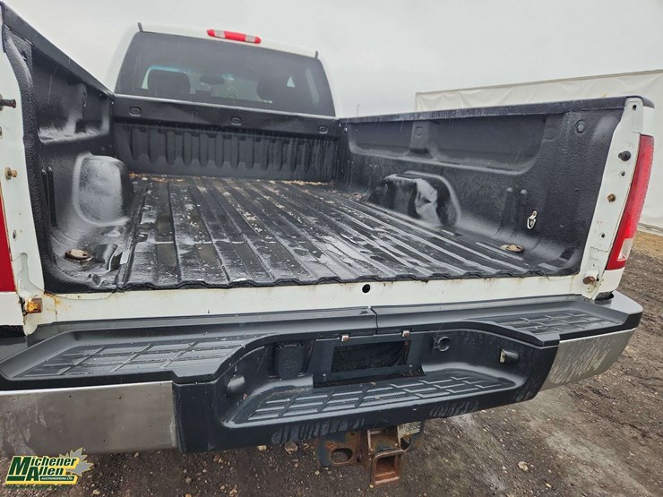 2011-gmc-sierra-2500hd-image-42