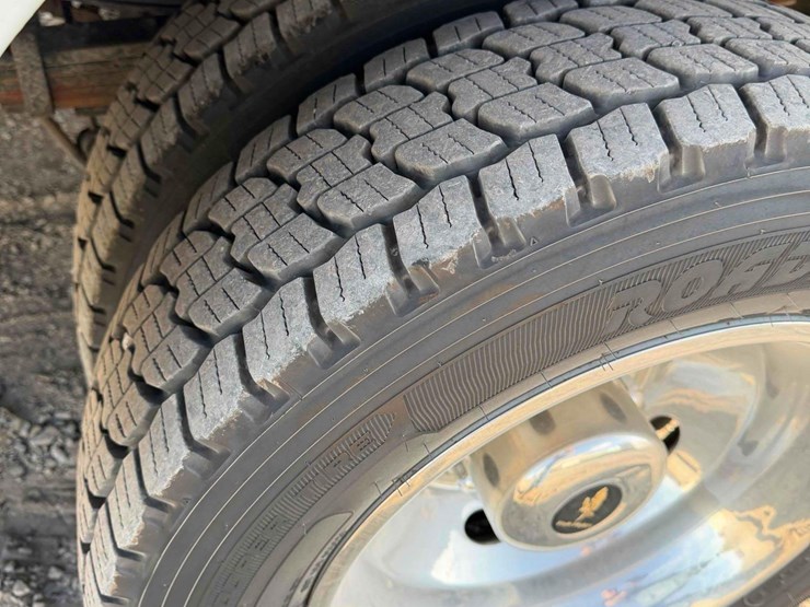 2011-ram-4500-utility-body-image-11