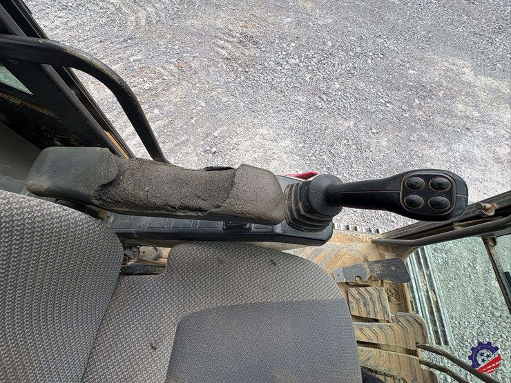 2017-volvo-ec300el-image-76