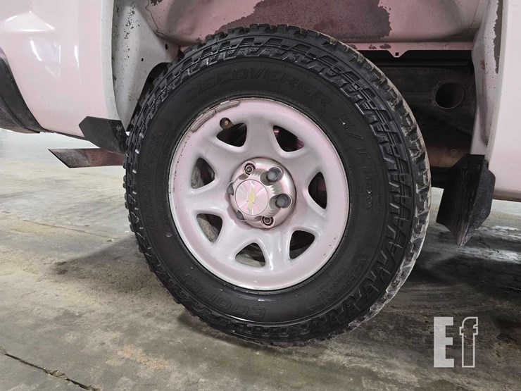 2015-chevrolet-silverado-1500-image-22