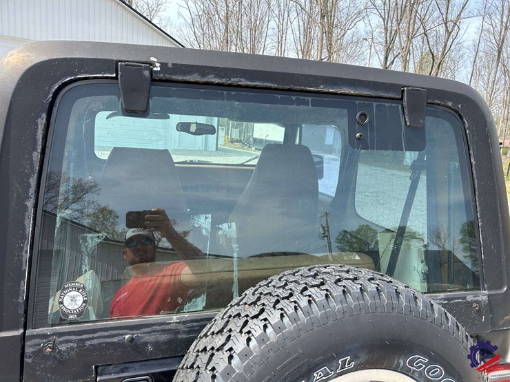 1994-jeep-wrangler-image-42