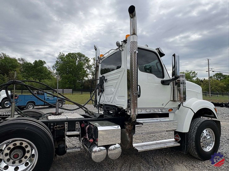 2024-international-hx520-image-45