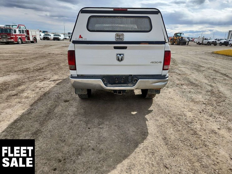 2017-dodge-2500-image-4