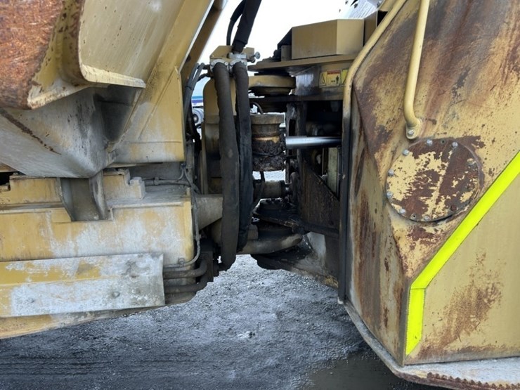 2012-caterpillar-ad55b-image-36