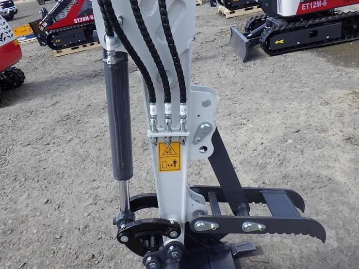 2026-bttl-et15h-6-hydraulic-excavator-image-6