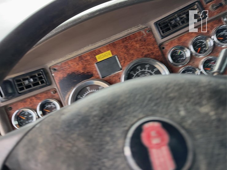 2003-kenworth-t800-image-58