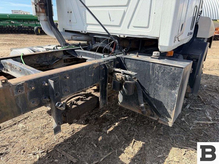 2000-mack-ch612-image-27