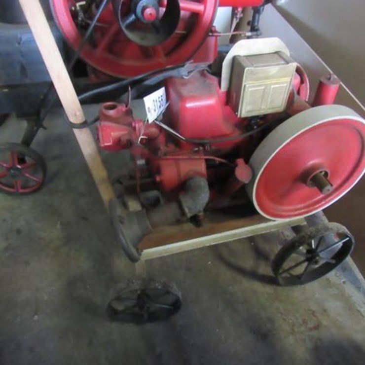 Economy 1.5HP Hit & Miss Engine w/ Cart