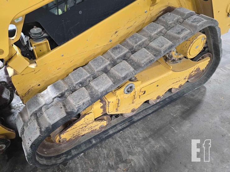 2023-caterpillar-259d3-image-31