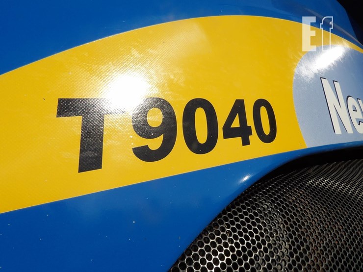 new-holland-t9040-image-14