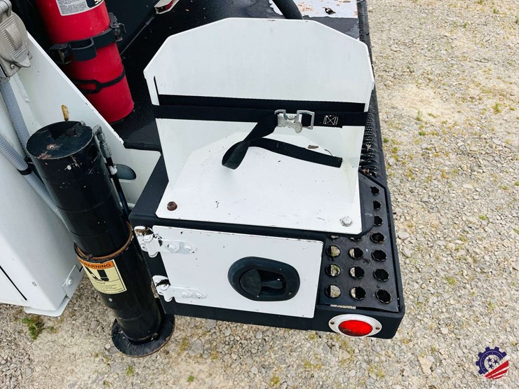 2015-international-durastar-4300-image-30