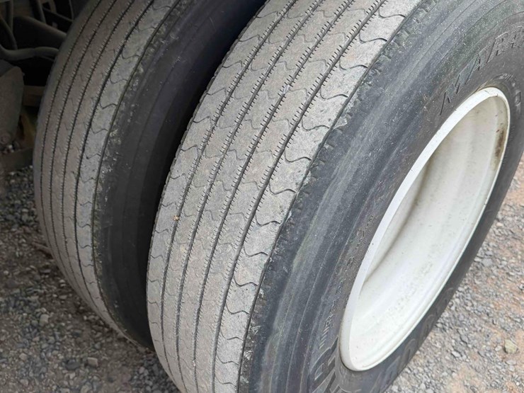 1992-dorsey-walking-floor-image-16