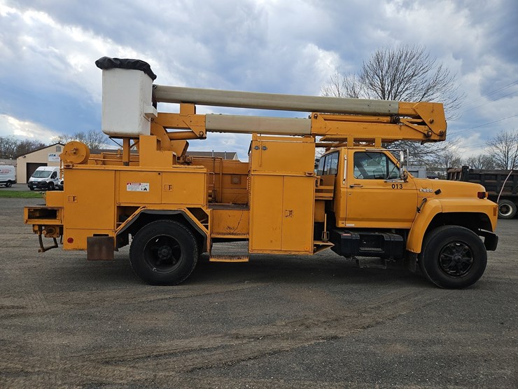 1987-ford-f800-image-6