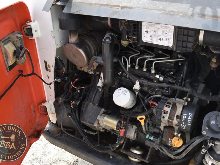 2016-bobcat-t590-image-24