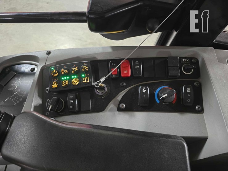 2021-caterpillar-920-image-23