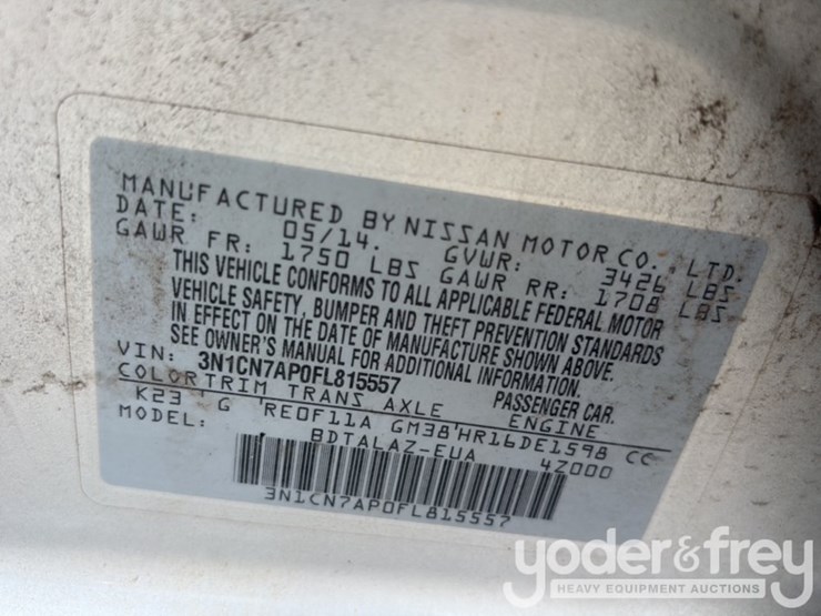 2015-nissan-versa-image-38