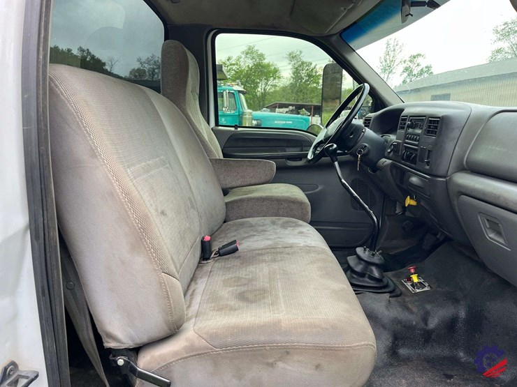 2006-ford-f750-image-65