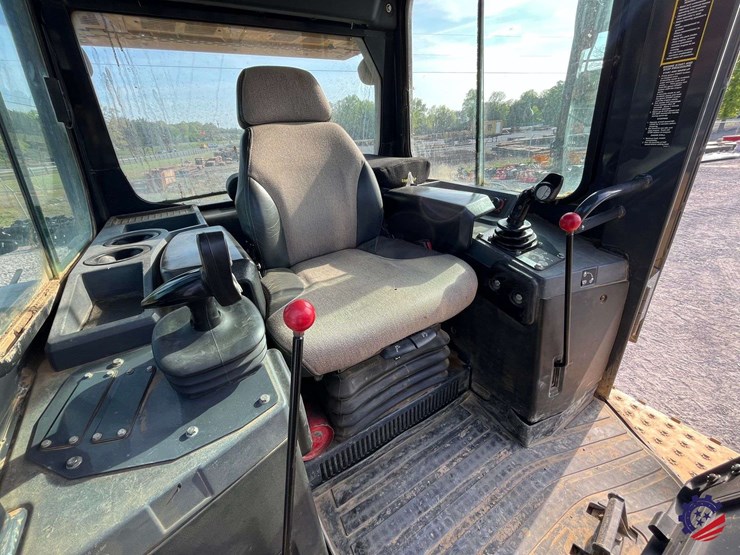 2018-deere-700k-xlt-image-57