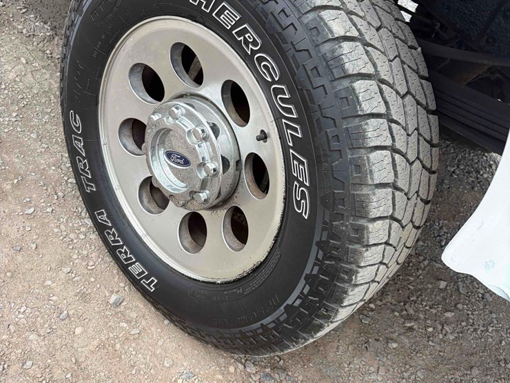 2005-ford-f350-xlt-image-8