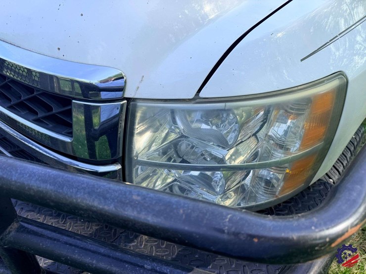 2012-chevrolet-silverado-2500hd-image-10