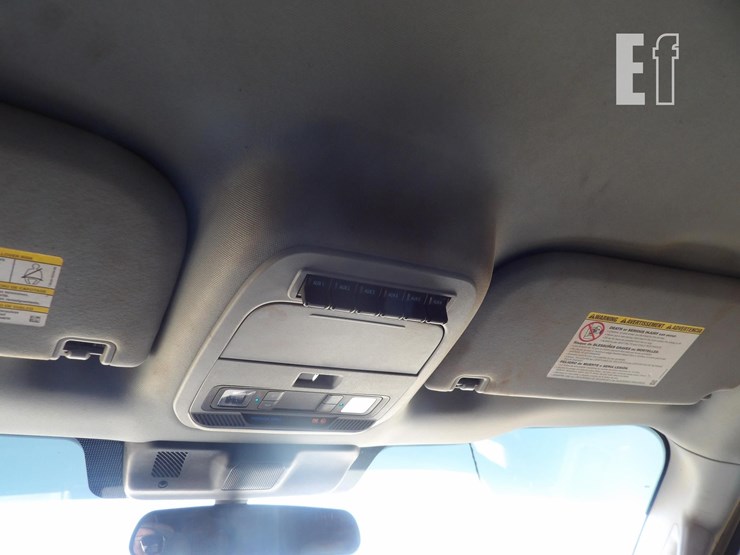 2023-ford-f350-image-16