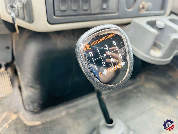 2015-international-durastar-4300-image-99