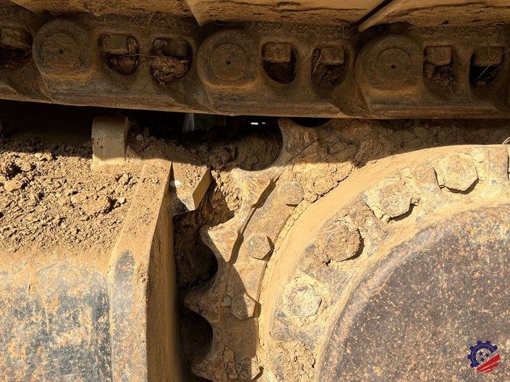 2010-caterpillar-345dl-image-8