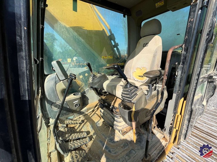 2006-caterpillar-345cl-image-79