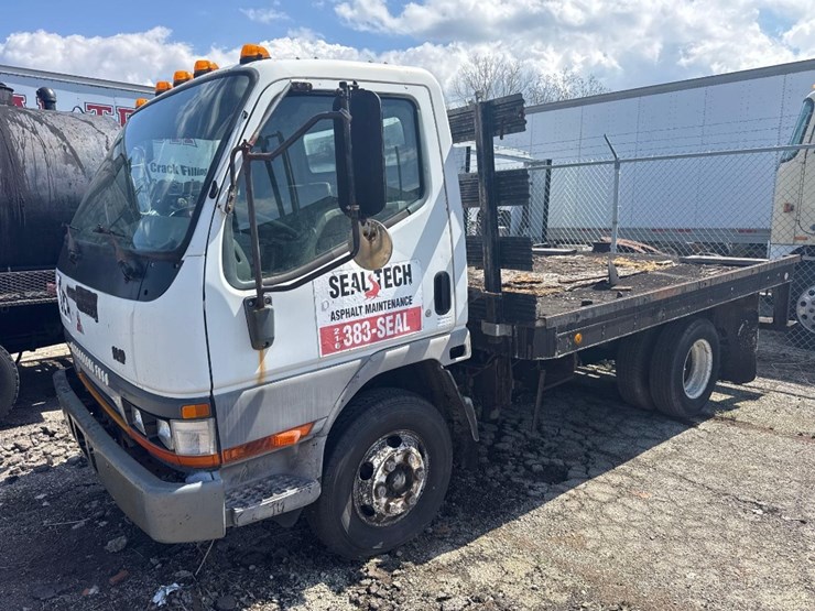 1998-mitsubishi-fuso-fe649-image-1