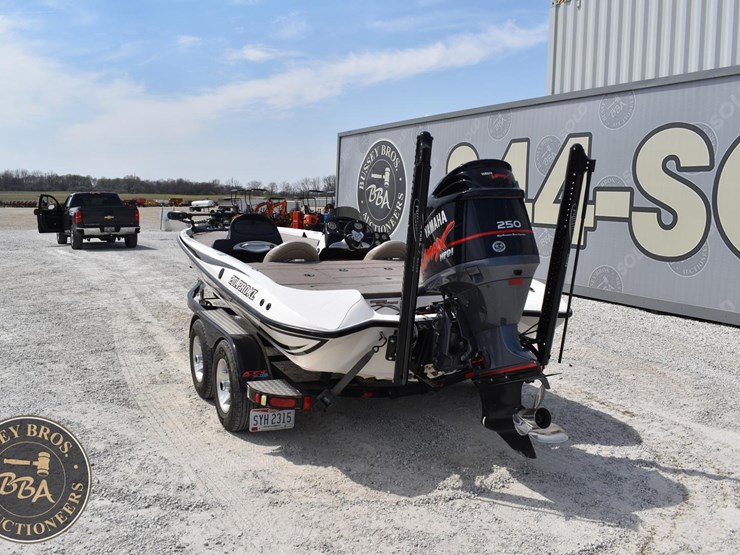 2006-stratos-201proxl-44817-image-5